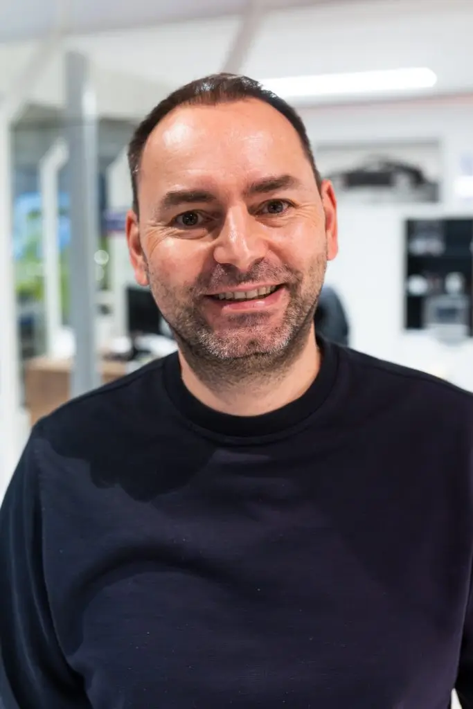 Matthias Müllerschön, Werkstattmeister bei Reichert Automobile in Dettingen an der Erms.